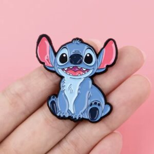 Stitch sentado